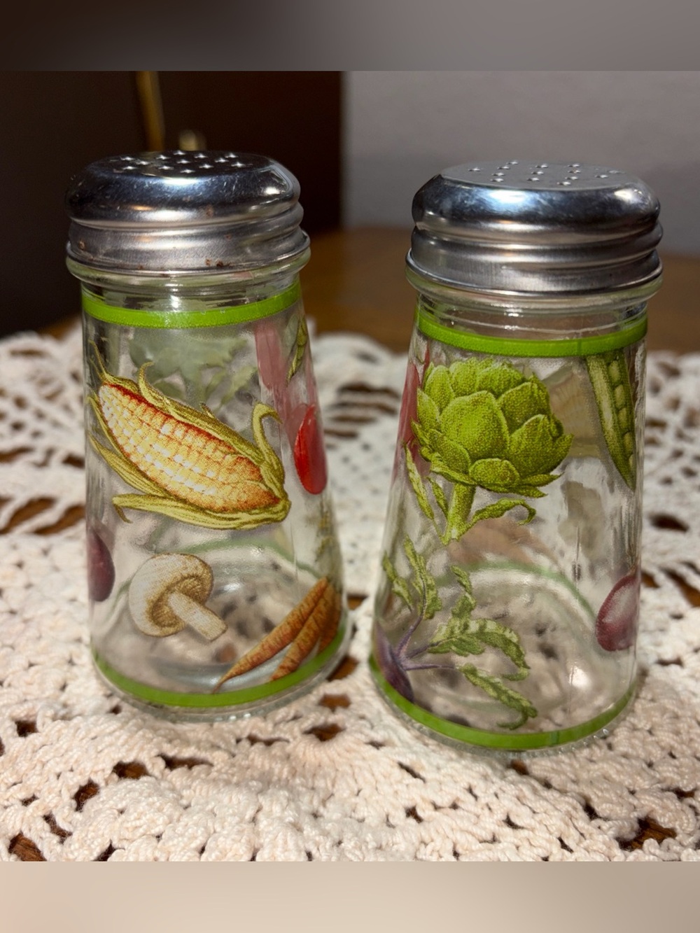 Vintage Grant Howard Glass Tapered Salt & Pepper Set Vegetables Farmhouse